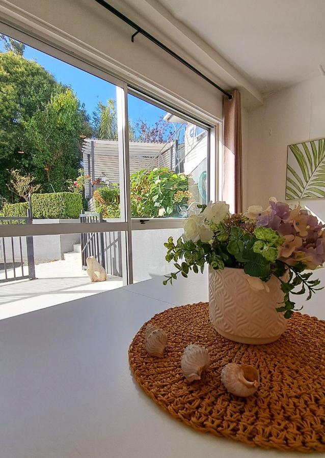 Family Friendly 3Br Flat - 3Min Walk To The Beach - Self Contained Auckland Kültér fotó